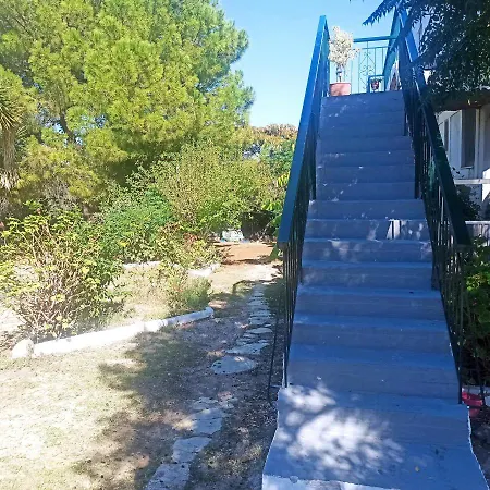 Apartment Filoxenia 9 Kompoi