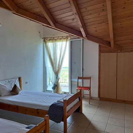 Apartment Filoxenia 9 Kompoi